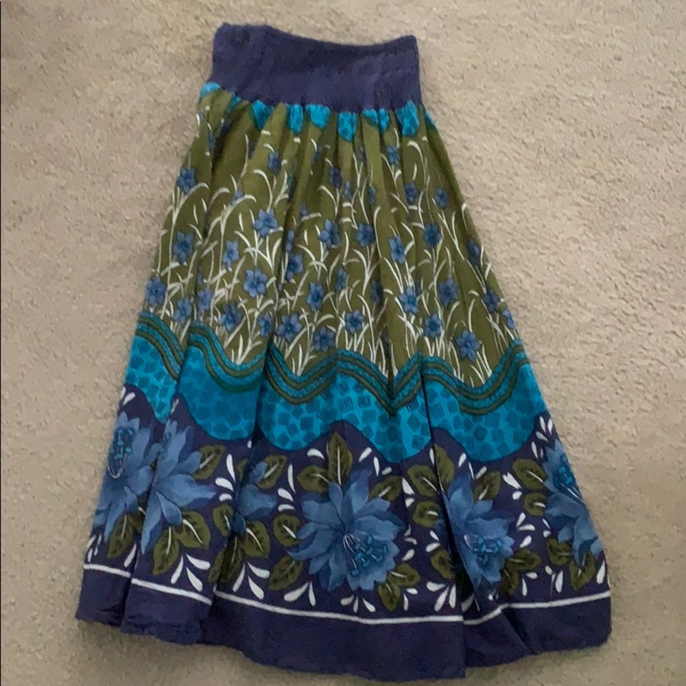 FLORAL MIDI SKIRT